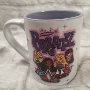 Bratz Dolls Group 16 oz Ceramic Coffee Mug Collector's Edition Purple Glitter